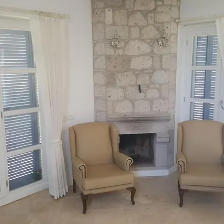 Izmir Cesme Lueks * ألاتشاتي